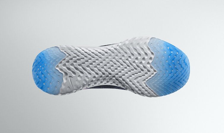 耐克发布新跑鞋，鞋底是一整块没有粘合剂泡棉