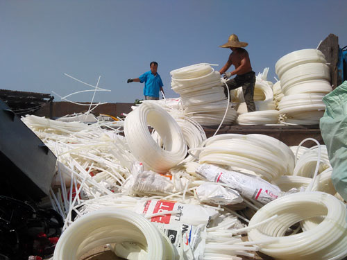 文章39--中国三分之一的回收企业转迁海外.jpg